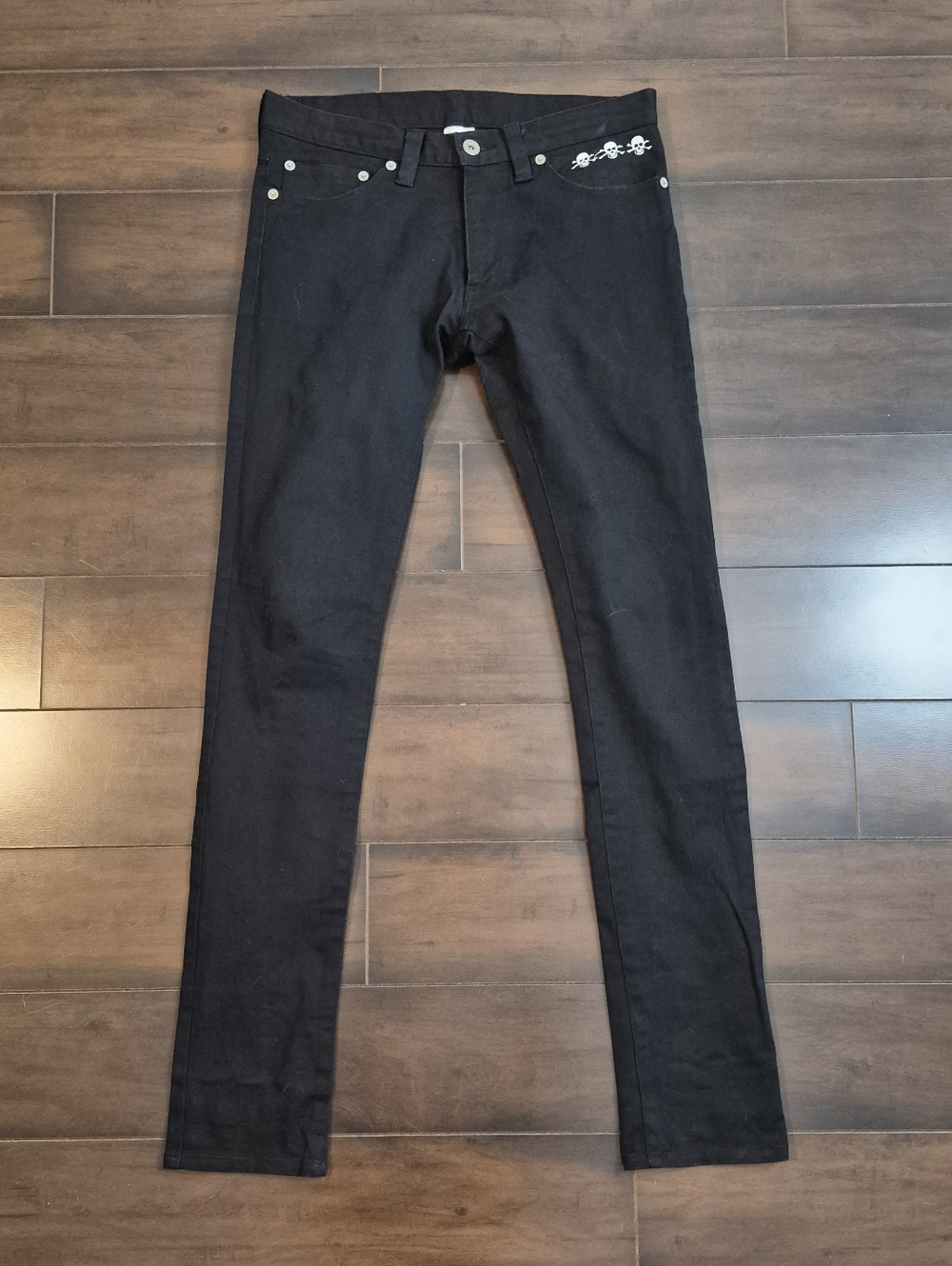 Sexy Dynamite London Low Rise Black Skinny Skull Embroidery Pants Size XS